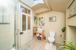 GROUND FLOOR SHOWER ROOM- click for photo gallery